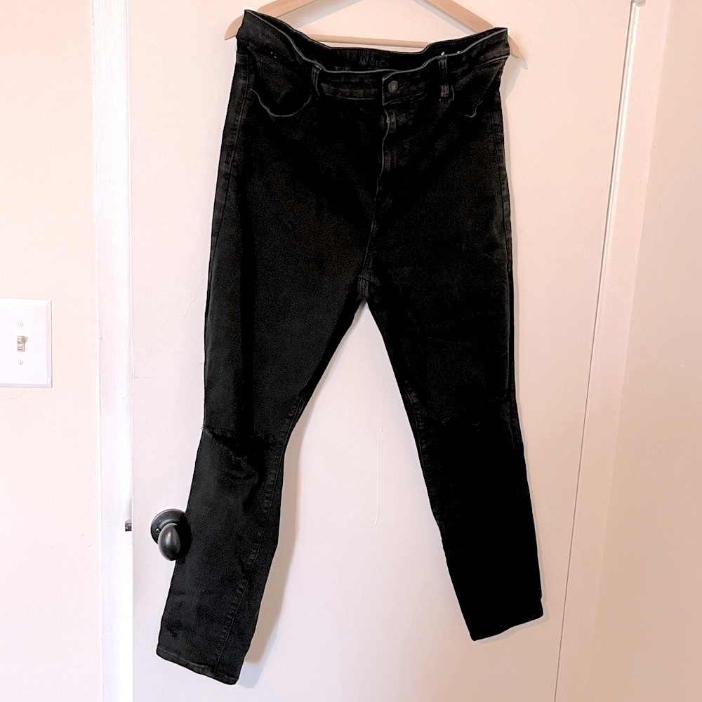 American eagle ripped jeans ♥️♥️♥️